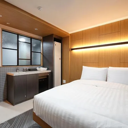 S Stay Hotel Suwon Exterior photo