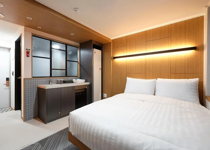 S Stay Hotel